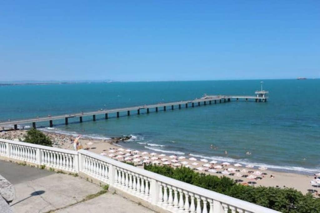 Comfy Home In The Heart Of Burgas Luaran gambar
